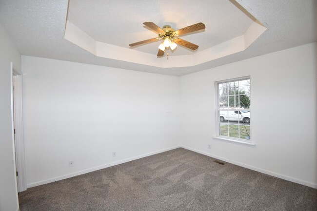 Building Photo - 3 Bedroom Home For Rent Near Oak Grove!