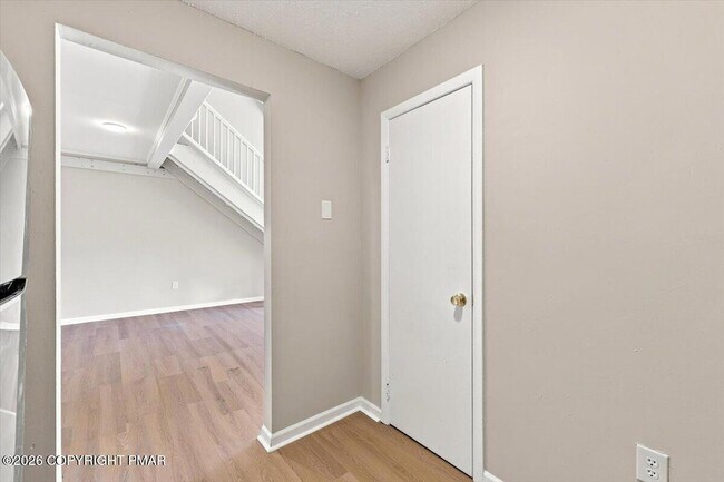 Foto del edificio - 139 Snowshoe Ct