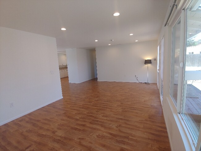 Building Photo - 4516 Kickapoo Ct