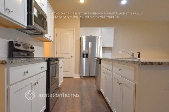 Building Photo - 5410 Roberta Crossing Dr