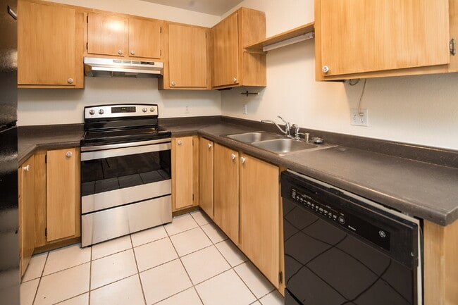 Building Photo - "Charming 2-Bed, 2-Bath Haven on Tripp Drive – Cozy Living in Reno!"