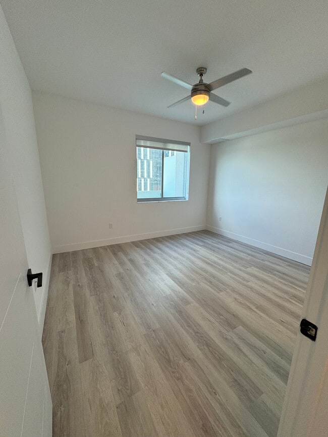 Building Photo - 47 NW 30th St