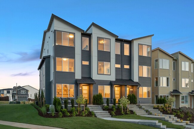 Foto del edificio - BRAND NEW DUAL PRIMARY BEDROOM Townhome in...