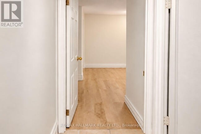 Building Photo - 102 Murray Dr