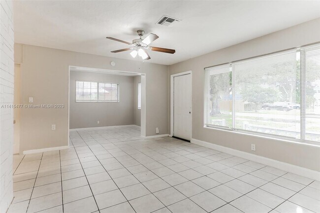 Foto del edificio - 2322 N 28th Ave