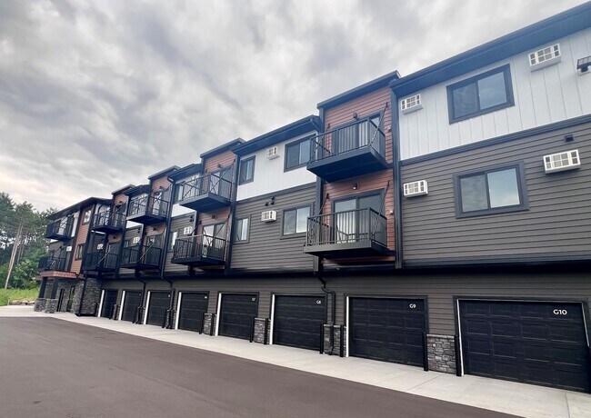 Foto del edificio - Princeton Residential Suites