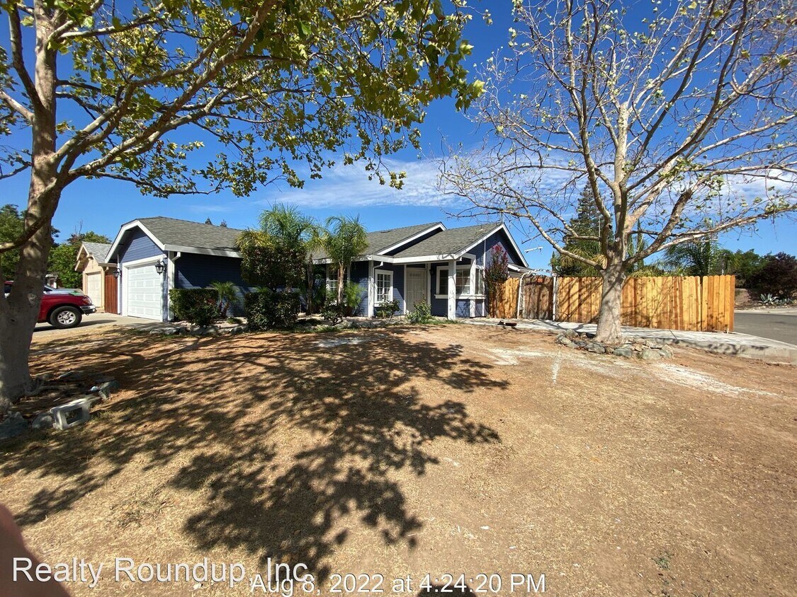 8373 Bergthold Way, Sacramento, CA 95828 House Rental in Sacramento