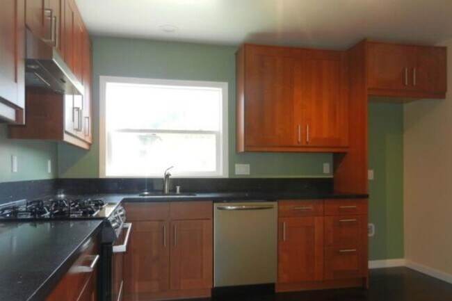 Foto del edificio - 5712 Lorelei Ave