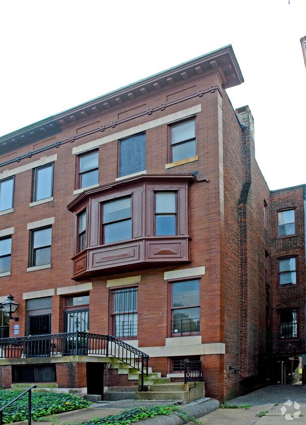 Primary Photo - 11 W 29th St