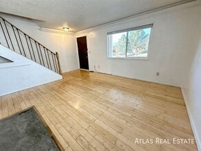 Building Photo - 218 W Rockrimmon Blvd