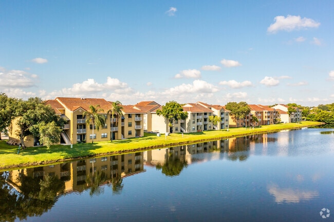 Building Photo - La Vue at Emerald Pointe