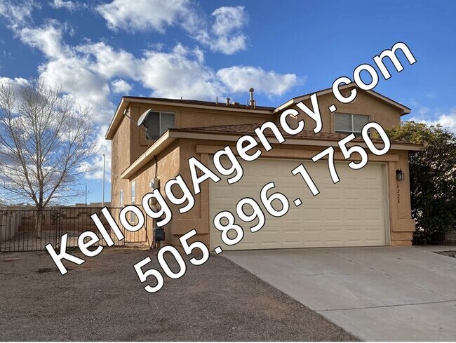 Foto del edificio - 2 Story - Master on Main Floor - Loft Upst...