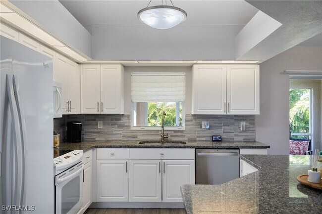 Foto del edificio - 1627 SW 25th Terrace