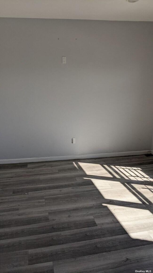 Foto del edificio - 211-07 Jamaica Ave