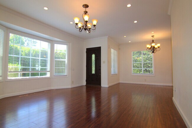 Foto del edificio - 6730 Balboa Blvd