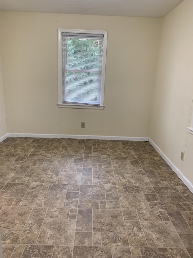 Foto del edificio - 7406 Wood Haven Rd