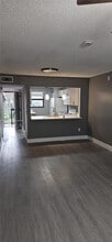 Building Photo - 862 NE 209th St