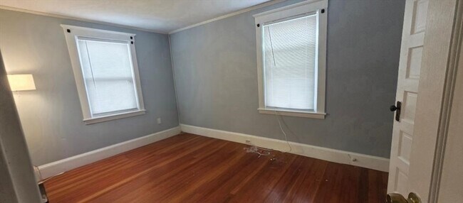 Foto del edificio - 176 Safford St