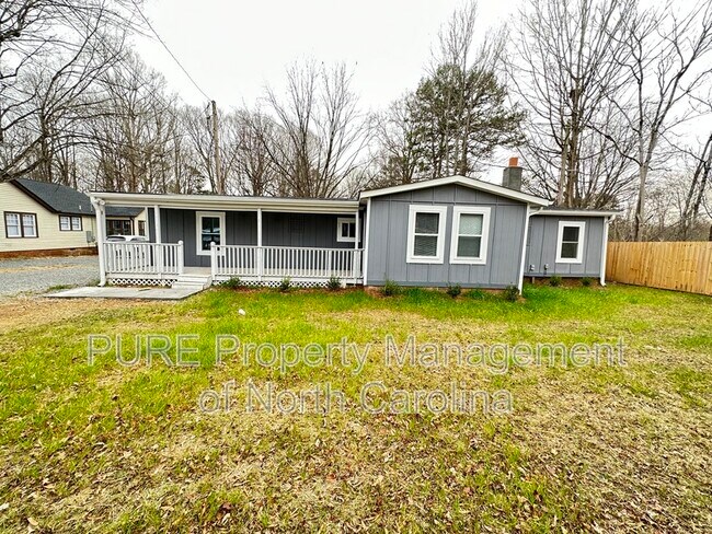 Foto del edificio - 3345 E Ridge Rd