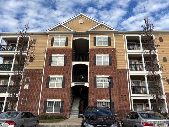 Building Photo - 542 E Celebration Way