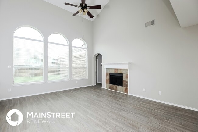 Building Photo - 3 Saddlewood Ct