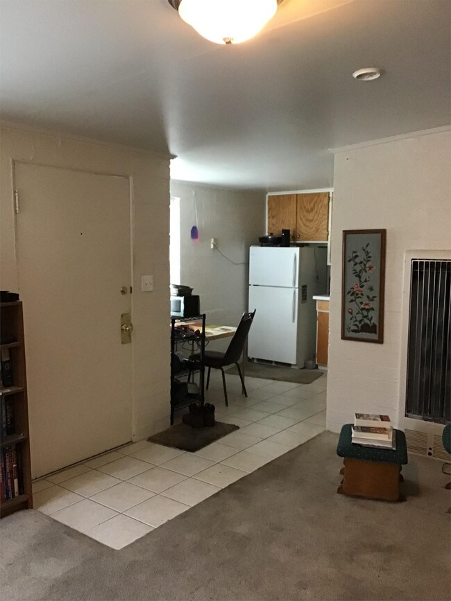 Building Photo - 550 E 300 N