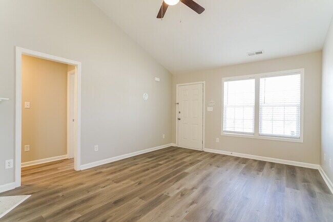 Foto del edificio - 1281 Sweetgrass St