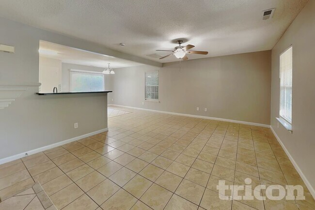 Foto del edificio - 4812 Silverdene St