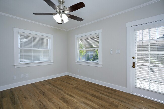 Foto del edificio - 1620 Whitefield Rd