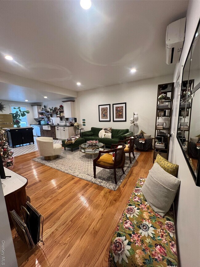 Foto del edificio - 103 Filors Ln