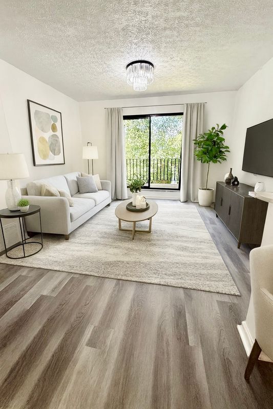 Foto del edificio - 7076 Wildwood Cir