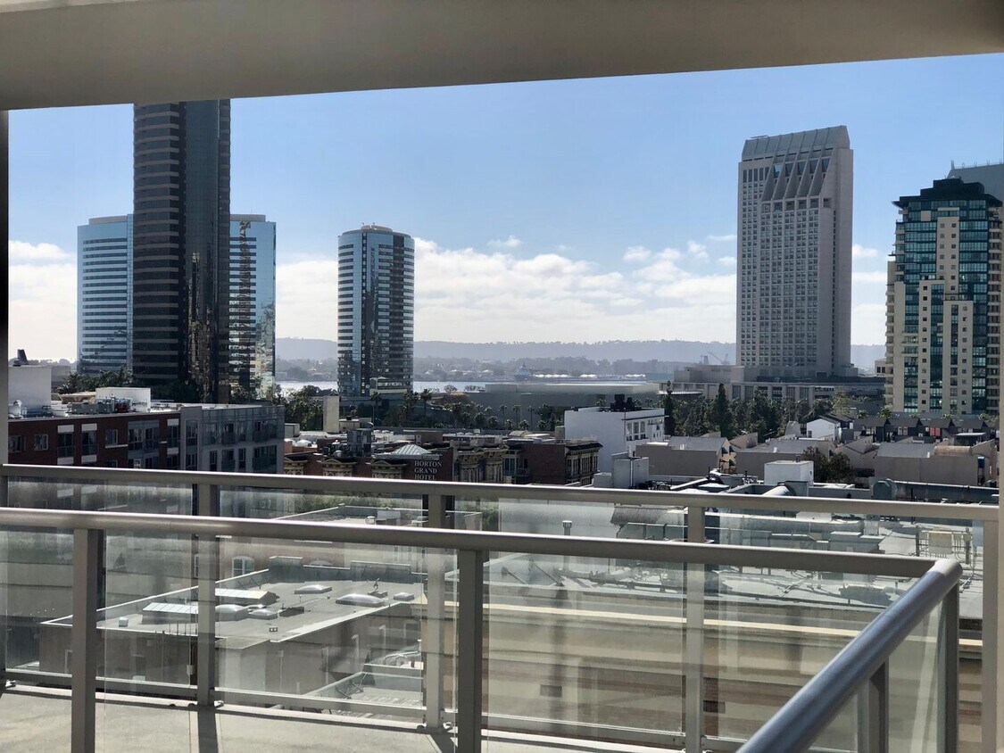 Foto principal - Downtown San Diego - fully furnished upsca...