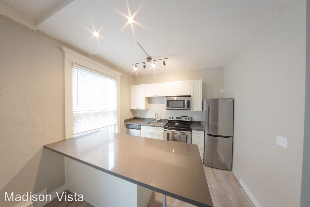 Foto principal - 114 24th Ave