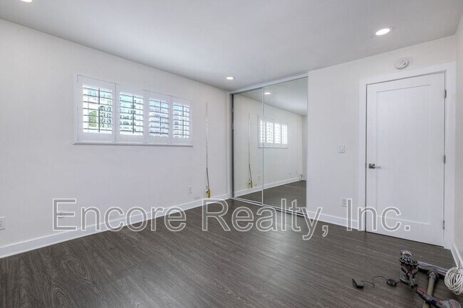 Building Photo - 4070 Illinois St