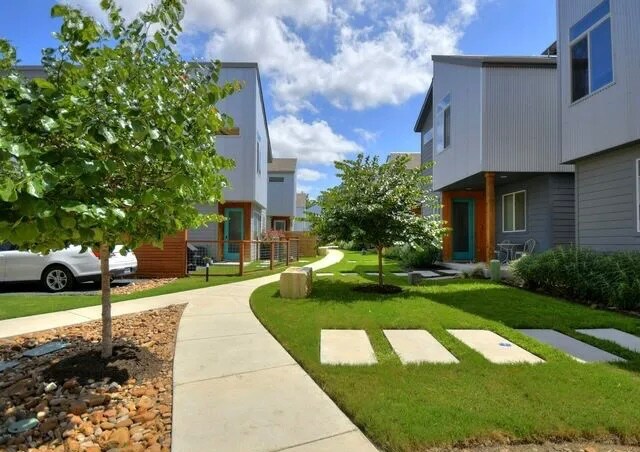 Foto principal - 330 Clay St