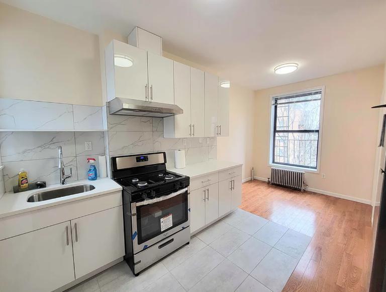 Primary Photo - 2 bedroom in NEW YORK NY 10003