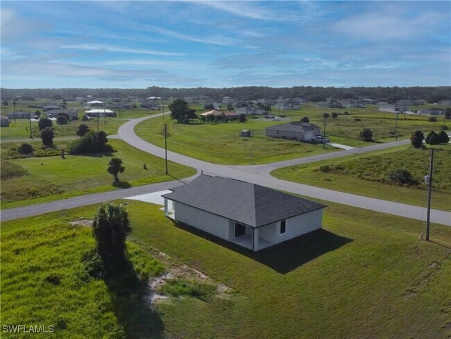 Building Photo - 3022 Mockingbird Rd