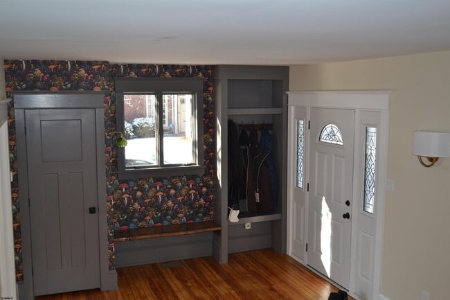 Building Photo - 202 Acorn Terrace