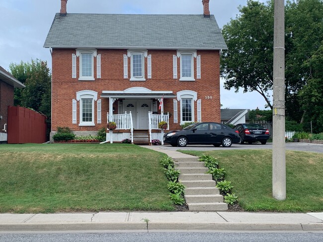 Building Photo - 356 Ritson Rd S