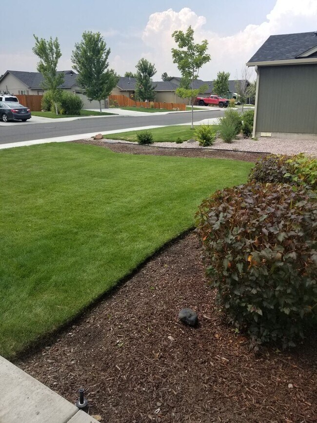 Foto del edificio - 3141 SW Deschutes Ave