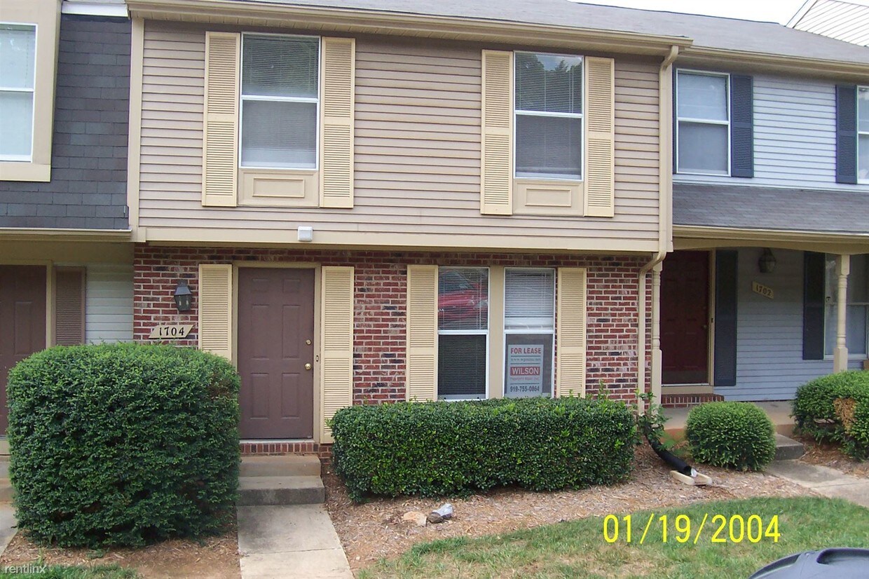 Primary Photo - 1704 Ithaca Ln