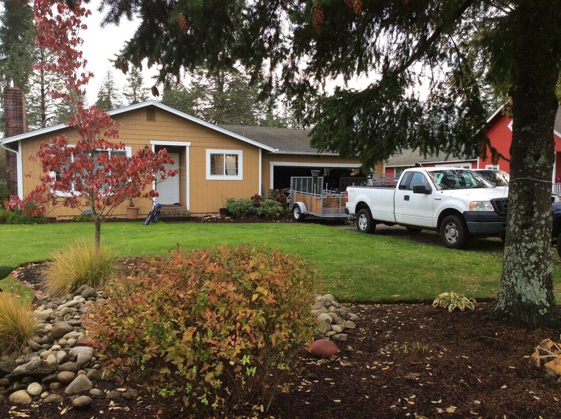 3 bedroom 1.5 bath home - 3 bedroom 1.5  bath home