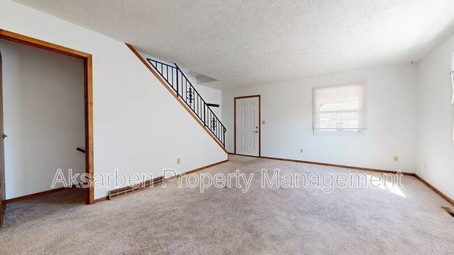 Building Photo - 1370 32nd Ave