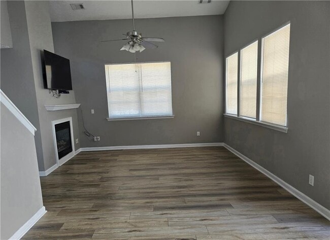 Foto del edificio - 231 Windcroft Ln NW