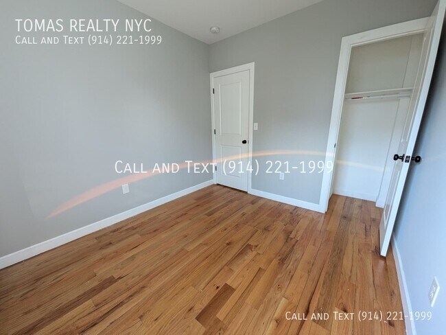 Foto del edificio - 776 E 233rd St