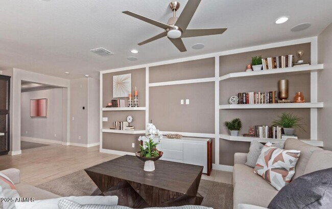 Foto del edificio - 5214 N 188th Ln