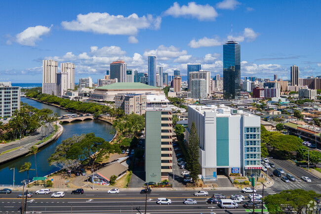 Foto aérea - Ala Wai Manor