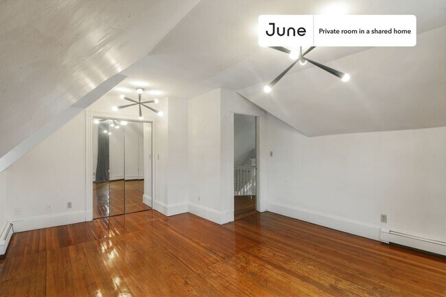 Foto del edificio - Room in Shared 6 bed/2 bath home in Brighton