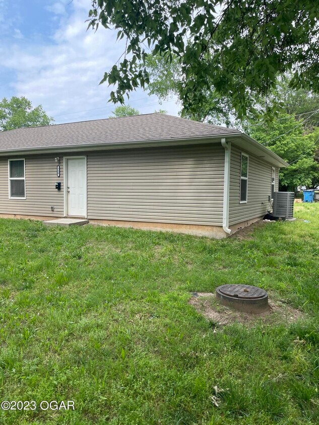 720 S Jackson Ave, Joplin, MO 64801 Condo for Rent in Joplin, MO