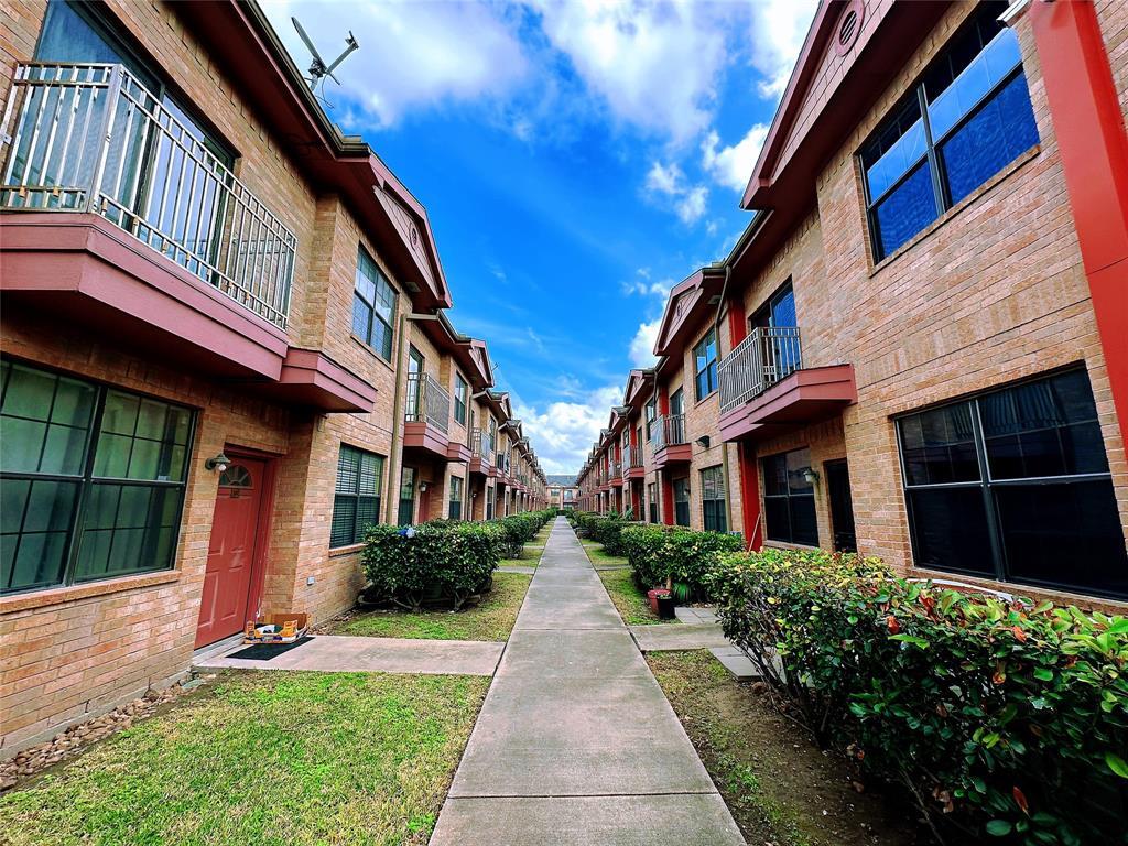 9400 Bellaire Blvd Unit 512, Houston, TX 77036 Condo for Rent in